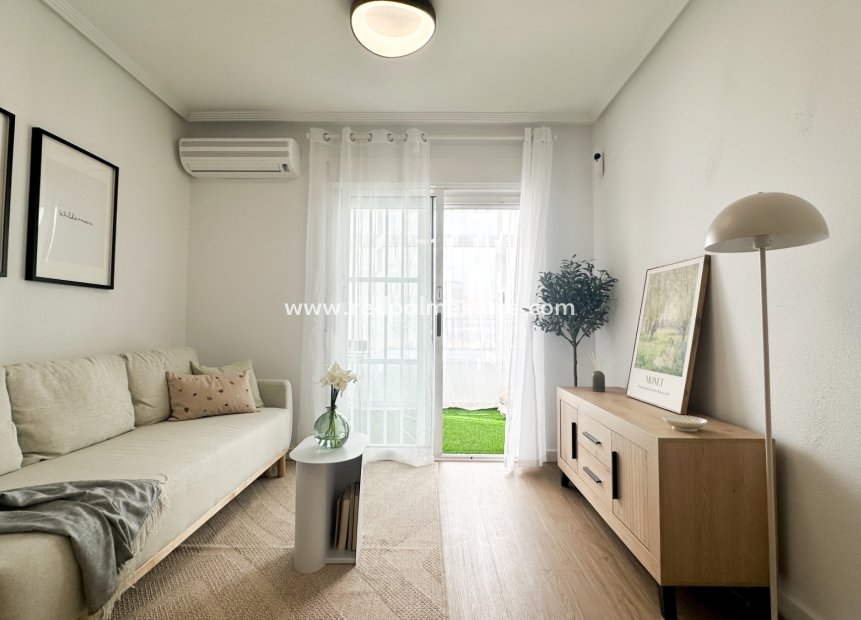 Revente - Appartement -
Orihuela Costa