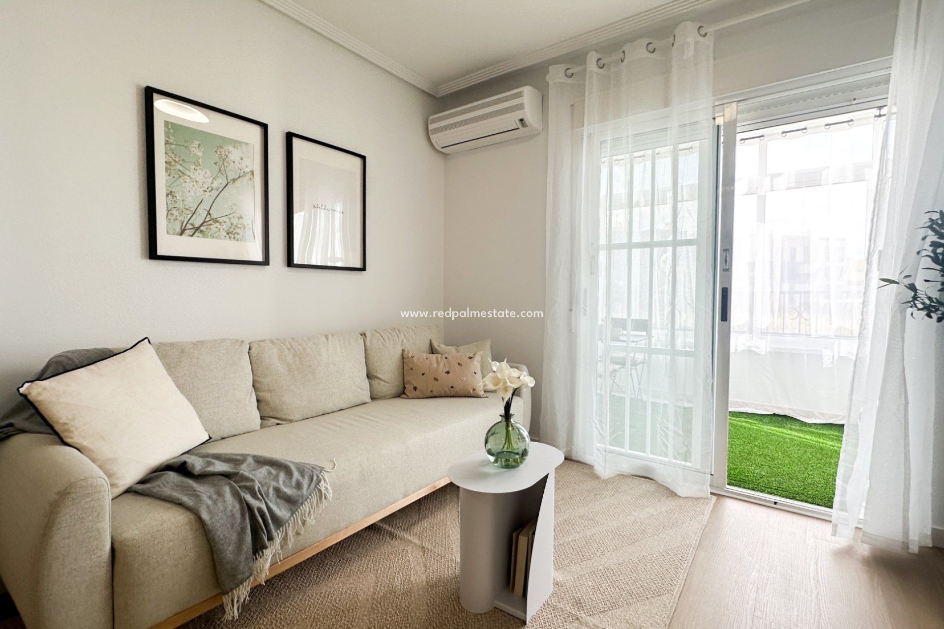 Revente - Appartement -
Orihuela Costa