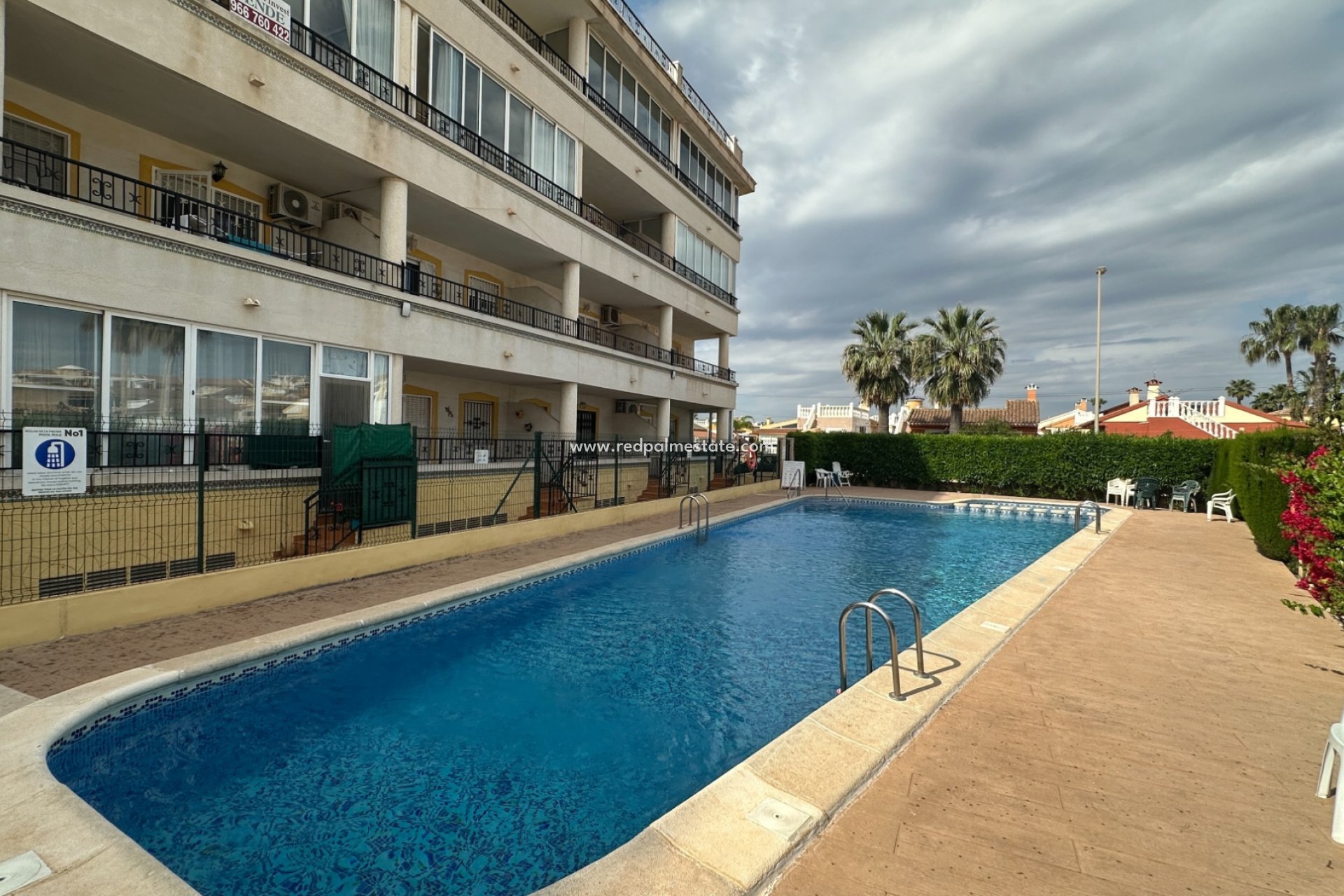 Revente - Appartement -
Orihuela Costa