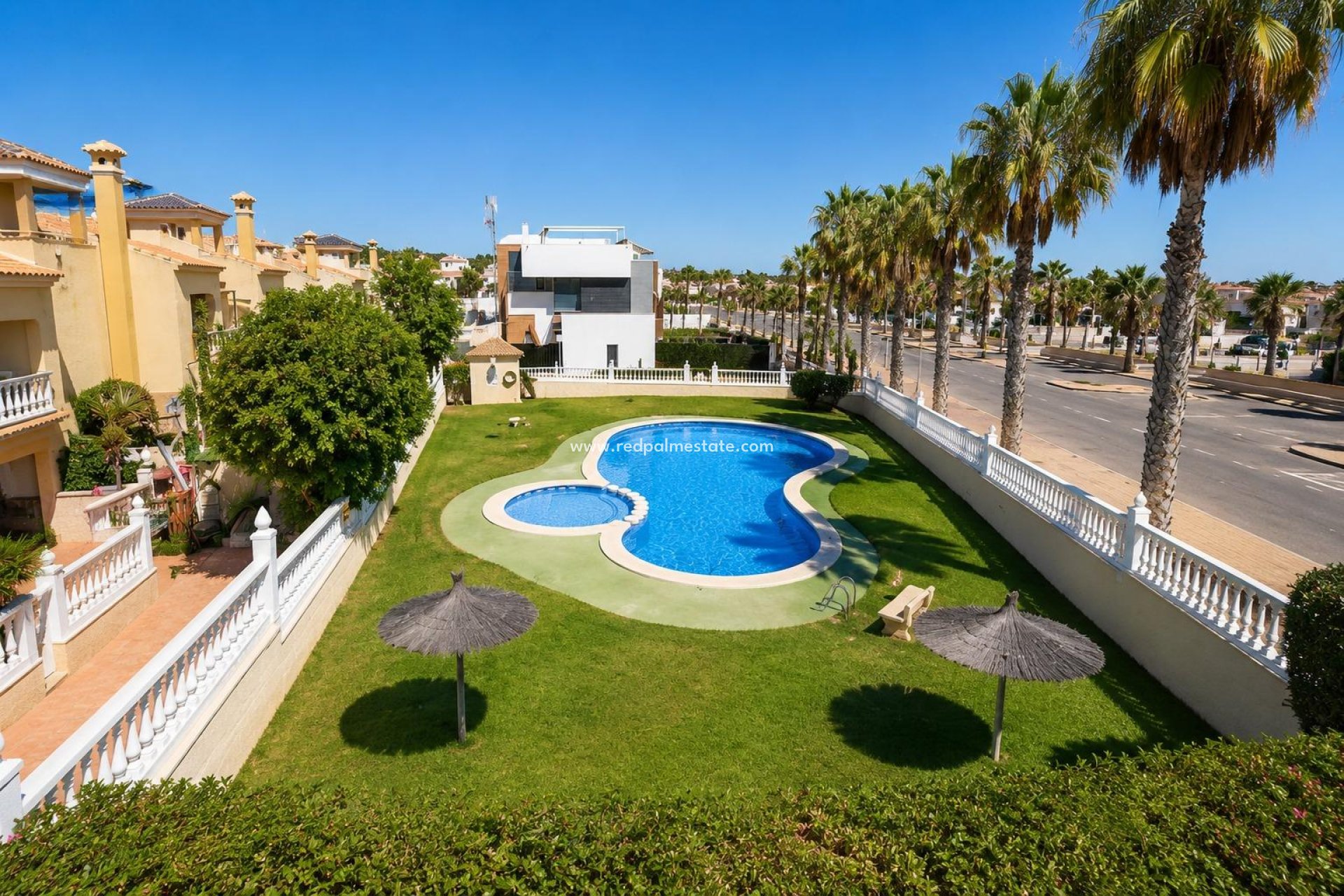Revente - Appartement -
Orihuela Costa