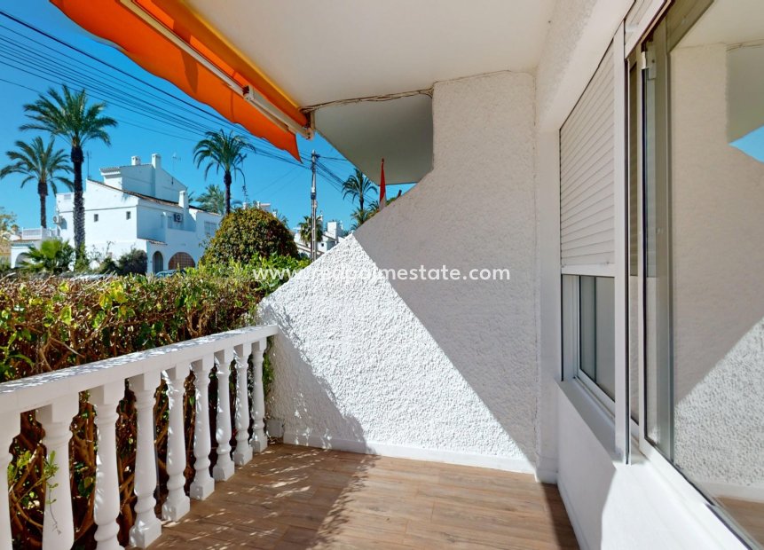Revente - Appartement -
Orihuela Costa
