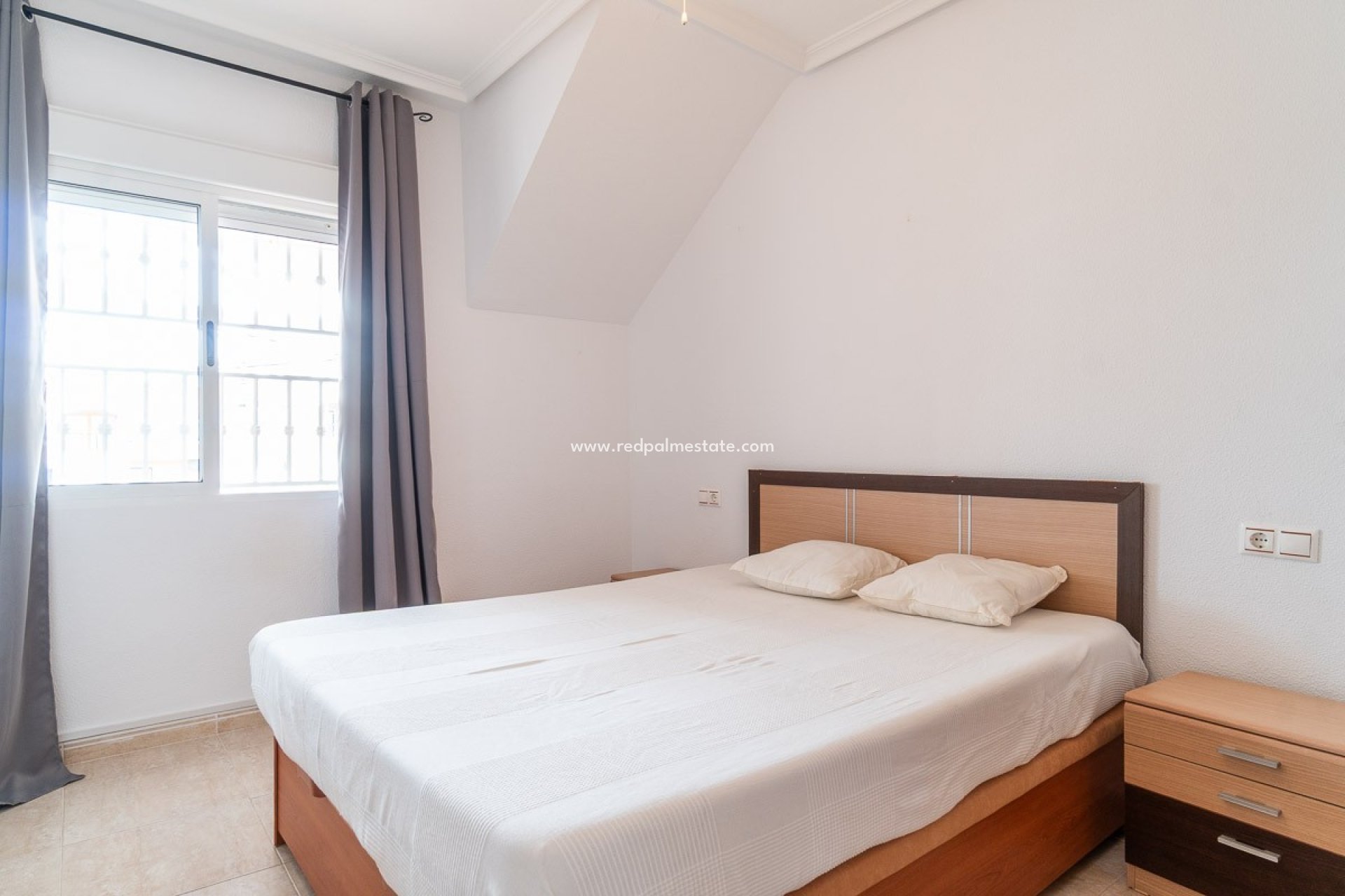 Revente - Appartement -
Orihuela Costa