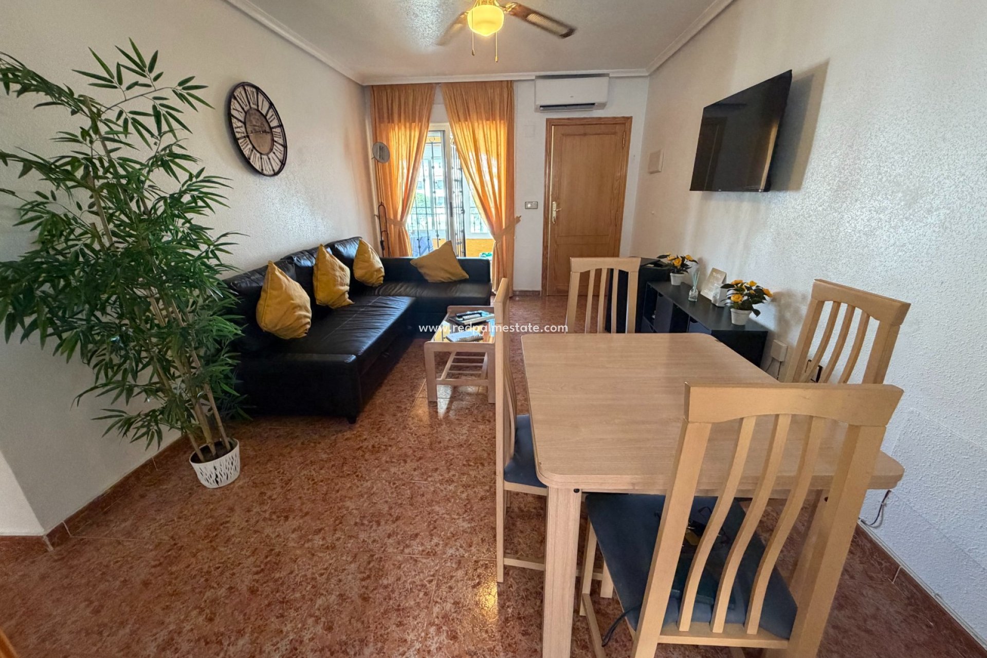 Revente - Appartement -
Orihuela - Inland