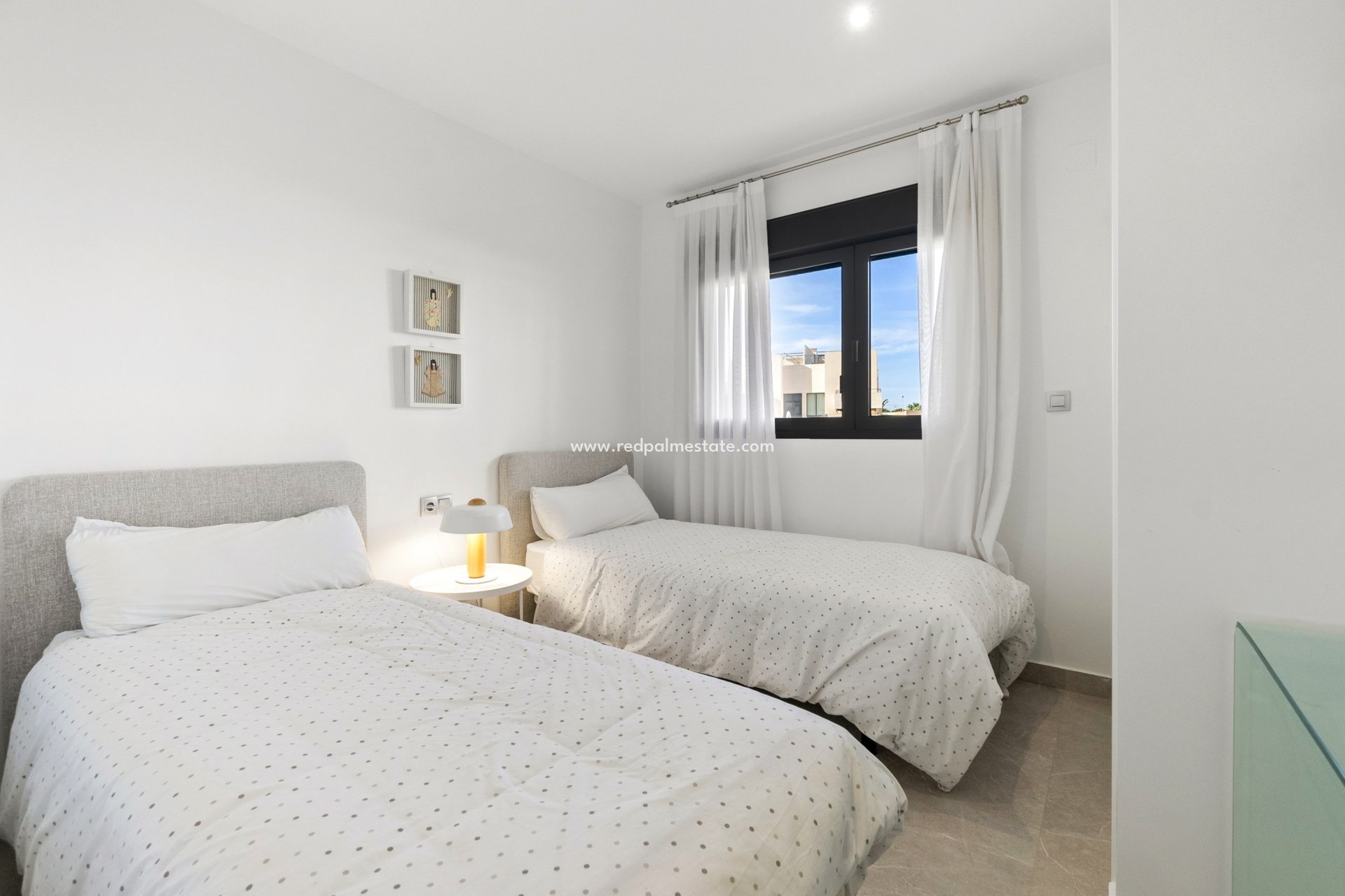 Revente - Appartement -
Orihuela - Orihuela Costa