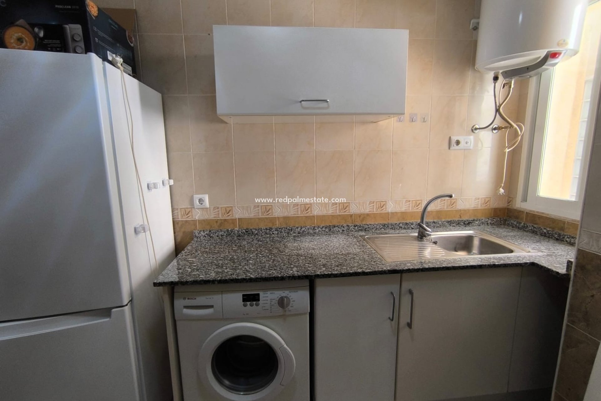 Revente - Appartement -
Pinoso - Inland