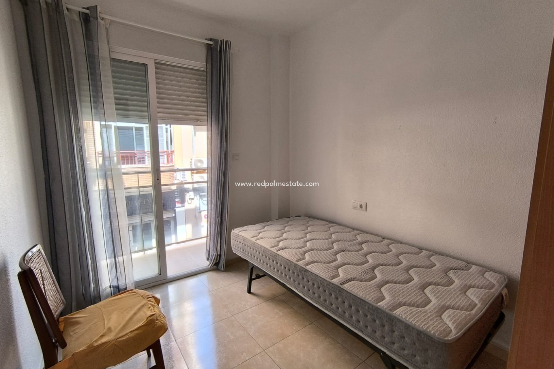 Revente - Appartement -
Pinoso - Inland