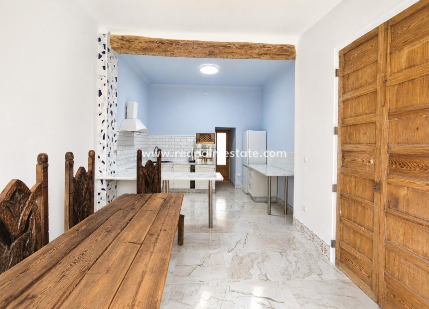 Revente - Appartement -
Pinoso - Inland