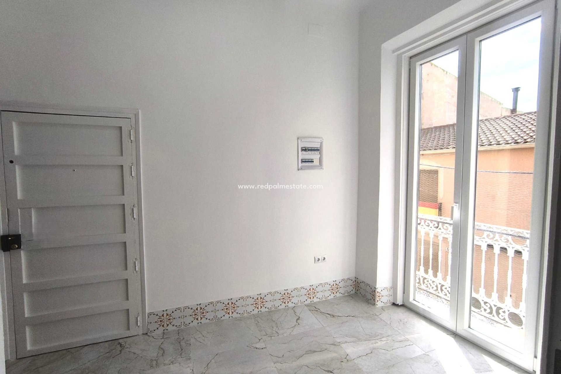 Revente - Appartement -
Pinoso - Inland
