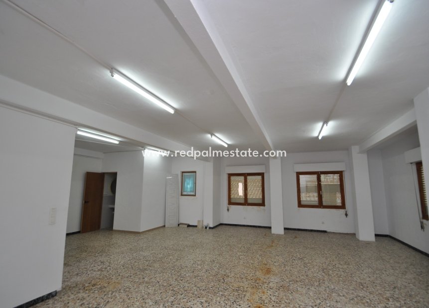 Revente - Appartement -
Pinoso - Inland
