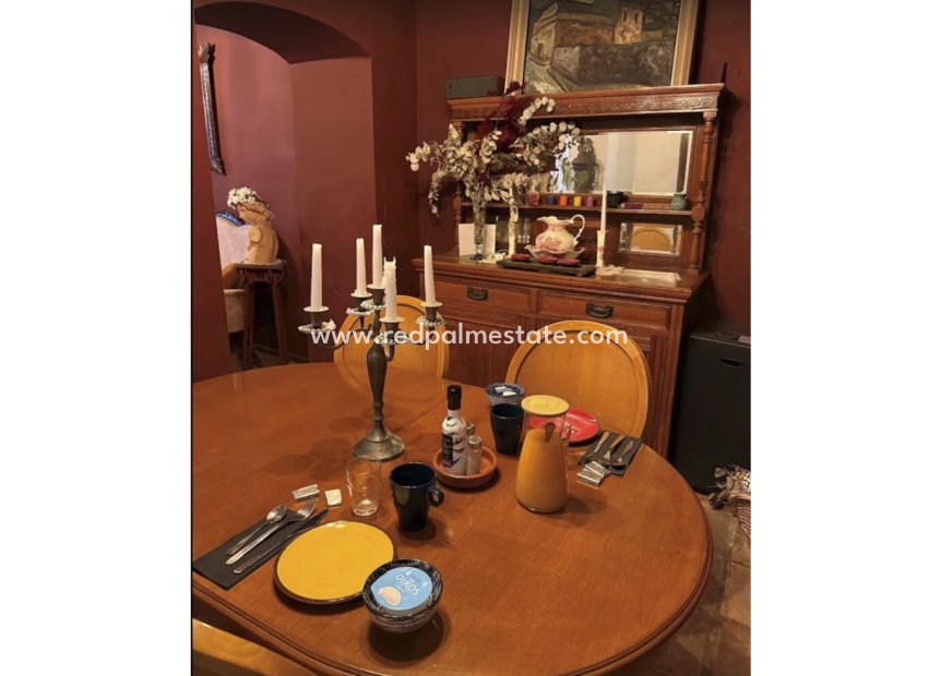 Revente - Appartement -
Relleu - Inland