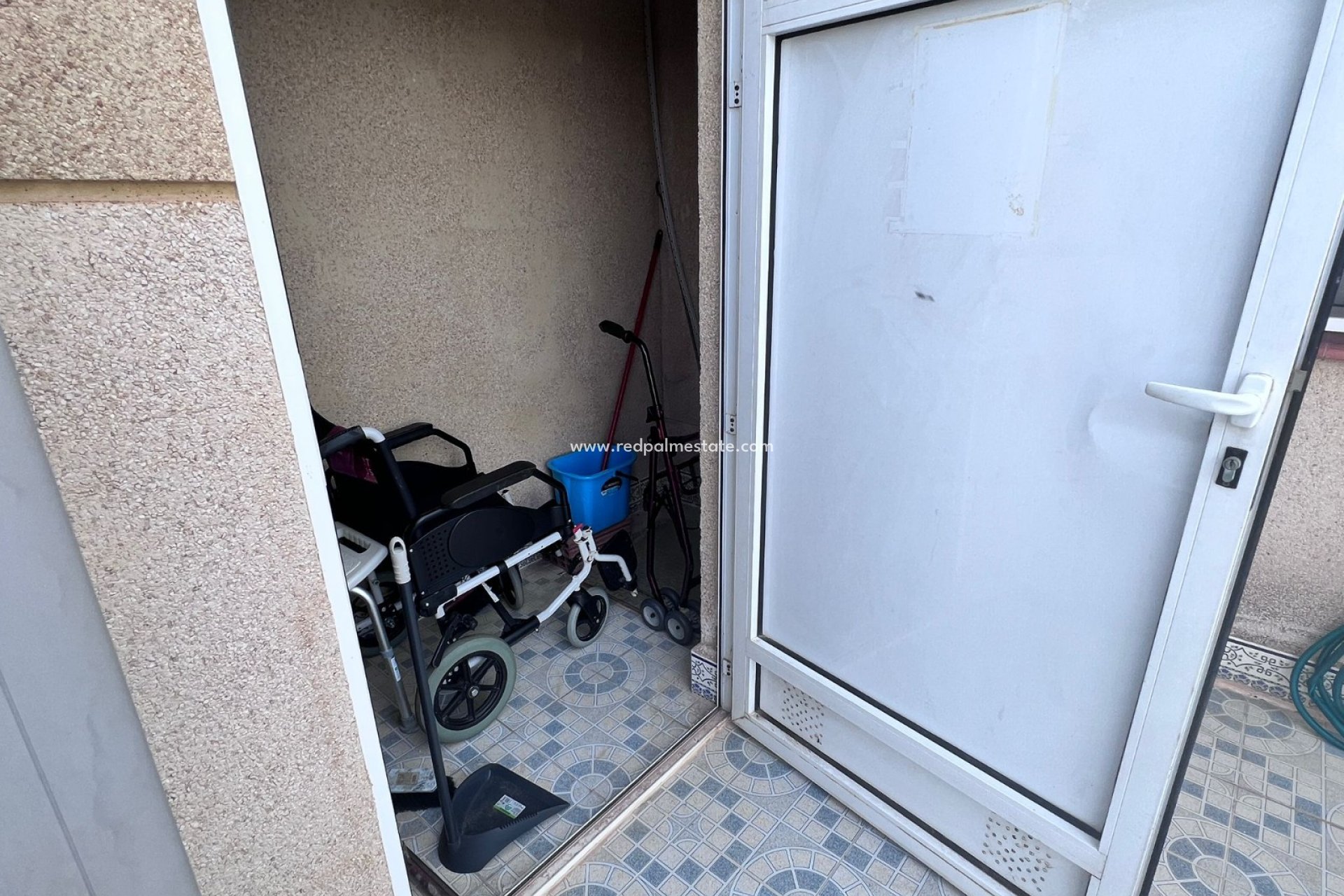 Revente - Appartement - Rez-de-Chaussée -
Torrevieja - El Limonar