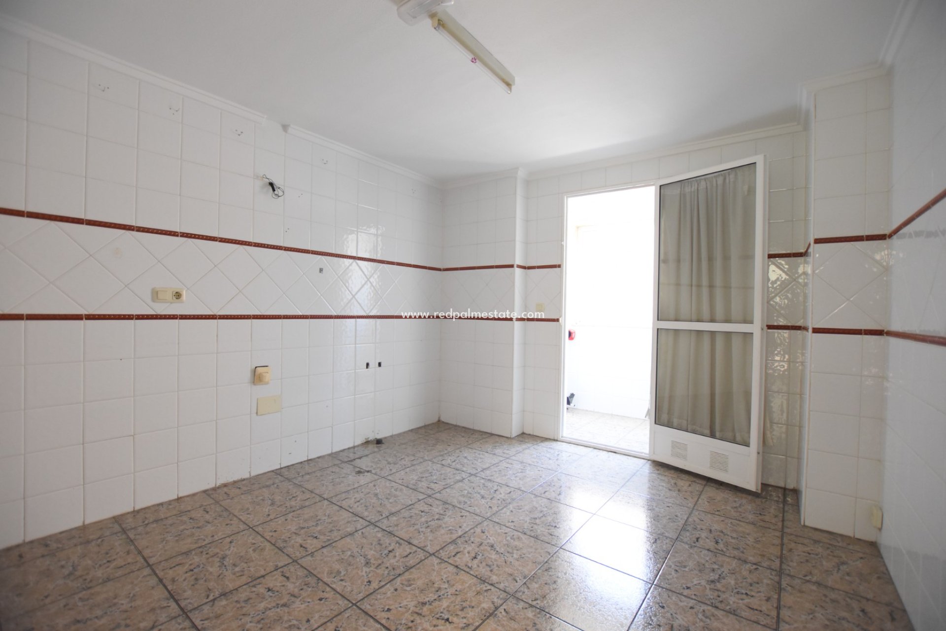 Revente - Appartement -
Rojales - Inland