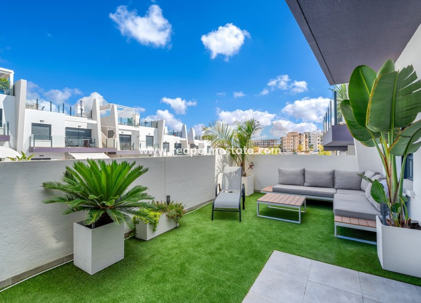 Revente - Appartement -
San Miguel de Salinas - Inland