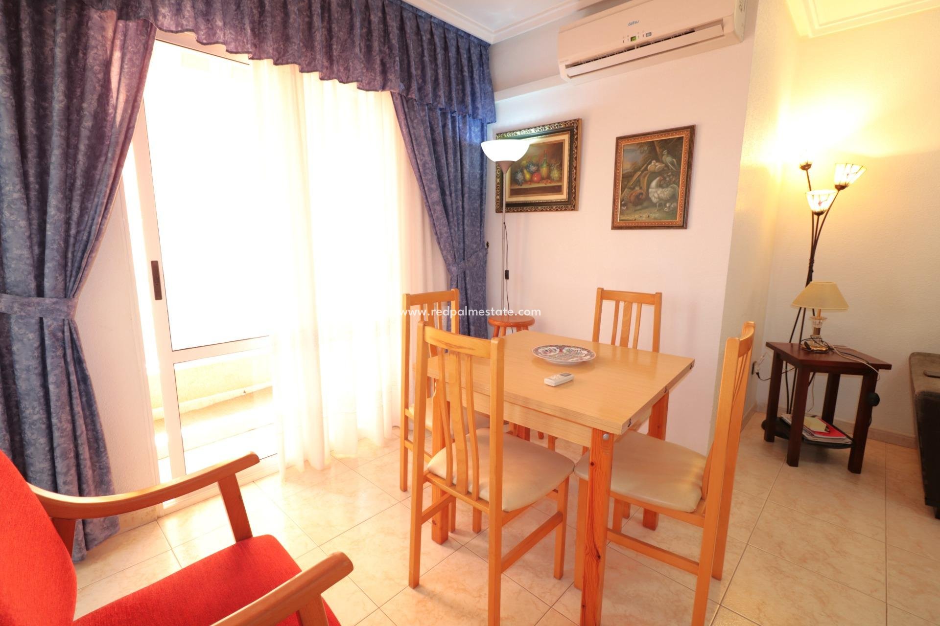 Revente - Appartement -
Torrevieja - Acequión