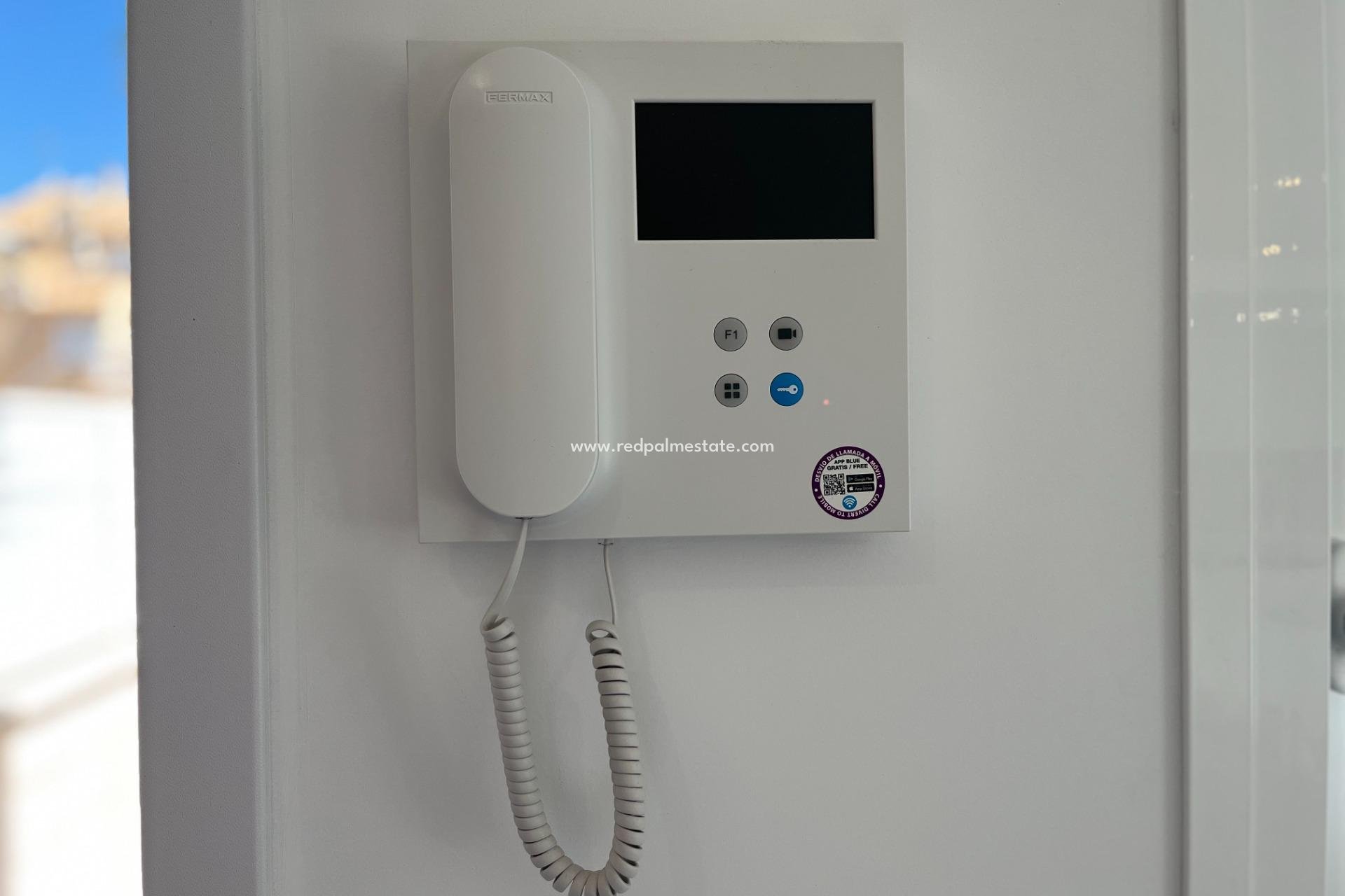 Revente - Appartement -
Torrevieja - Aguas Nueva