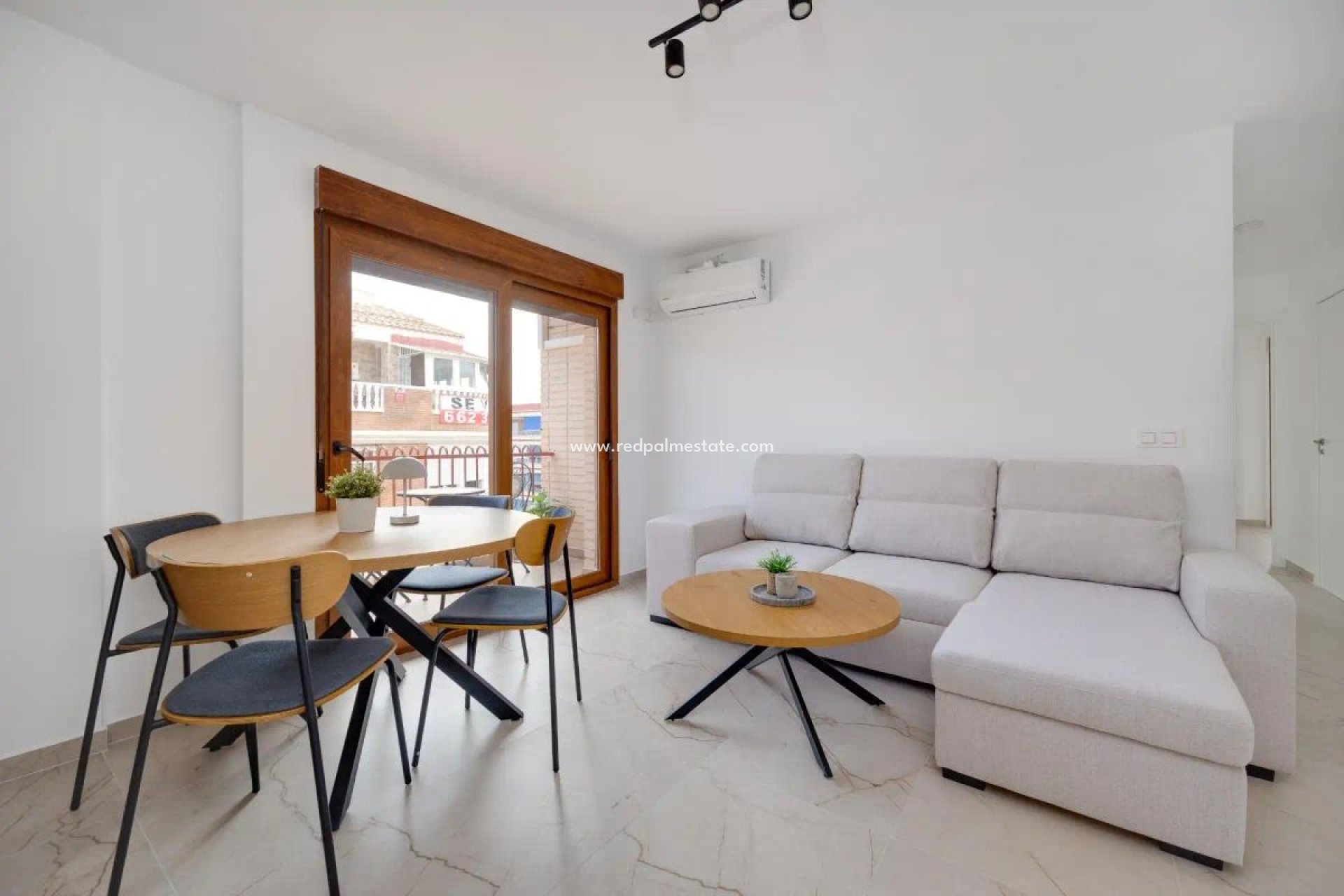 Revente - Appartement -
Torrevieja C