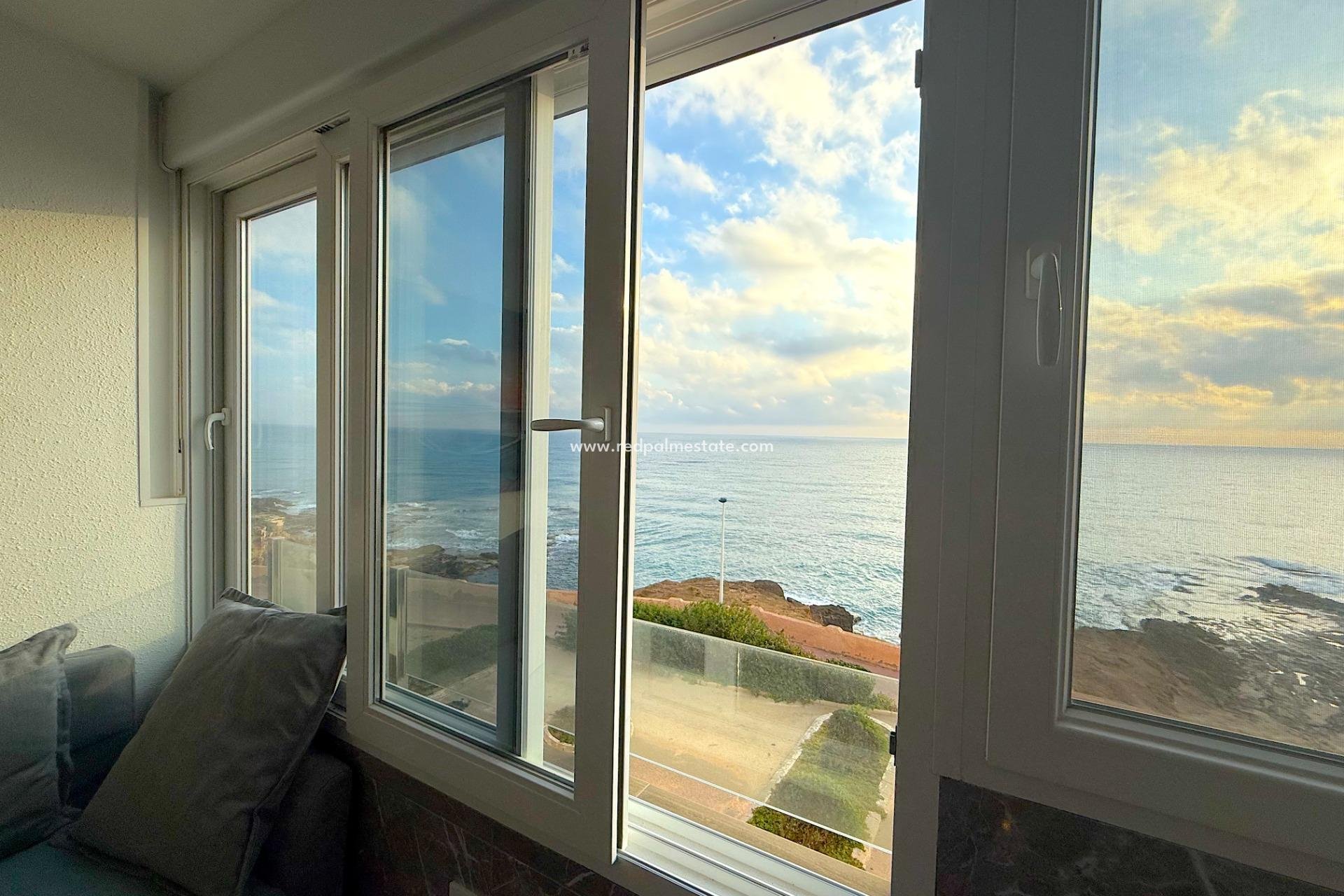 Revente - Appartement -
Torrevieja - Cabo cervera