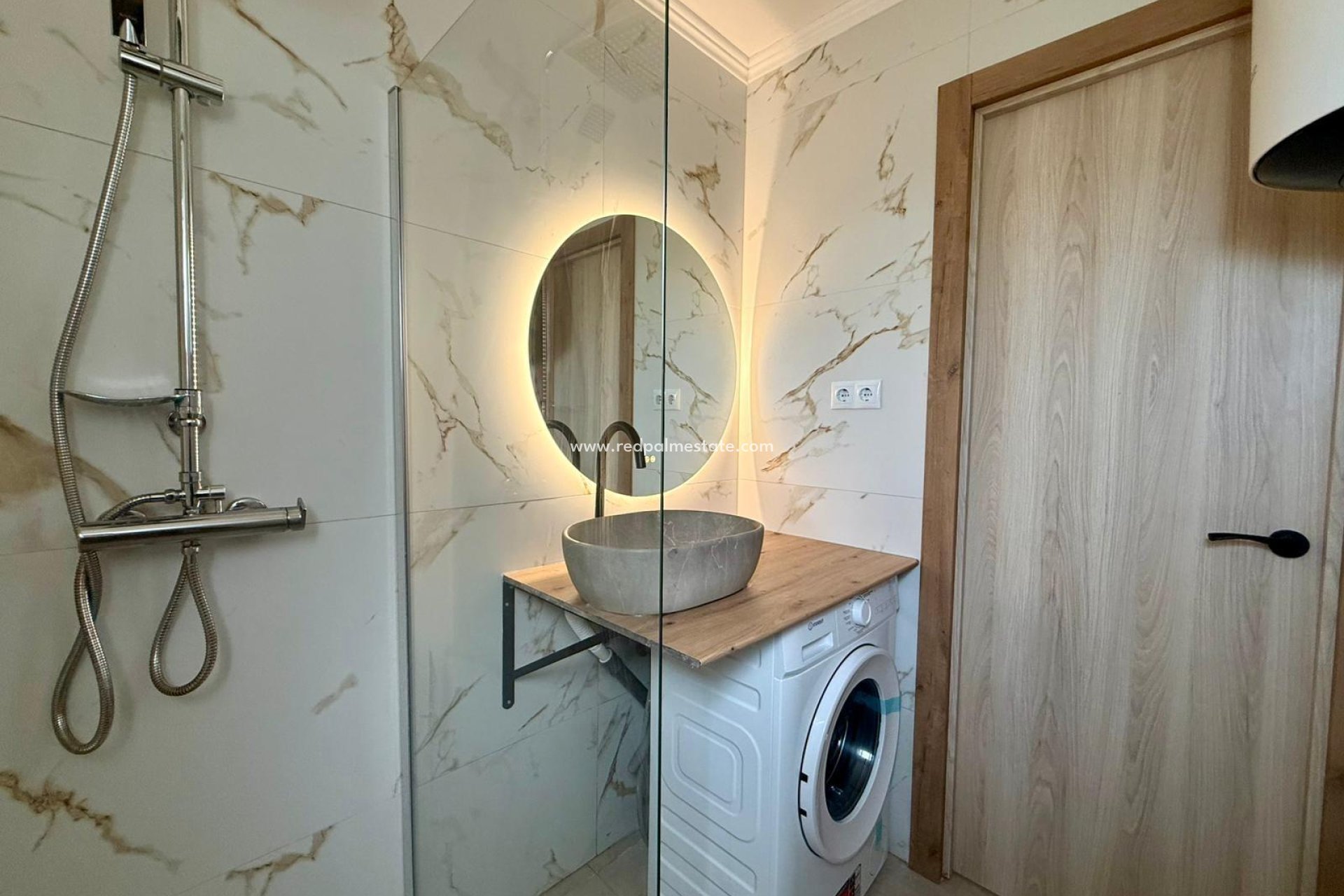 Revente - Appartement -
Torrevieja - Calas blanca