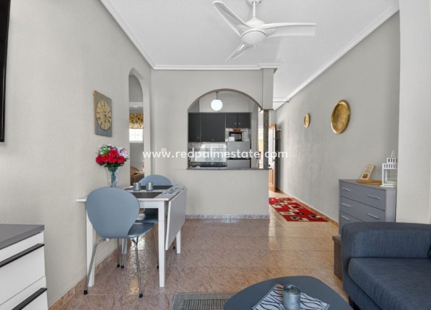 Revente - Appartement -
Torrevieja - Calas blanca