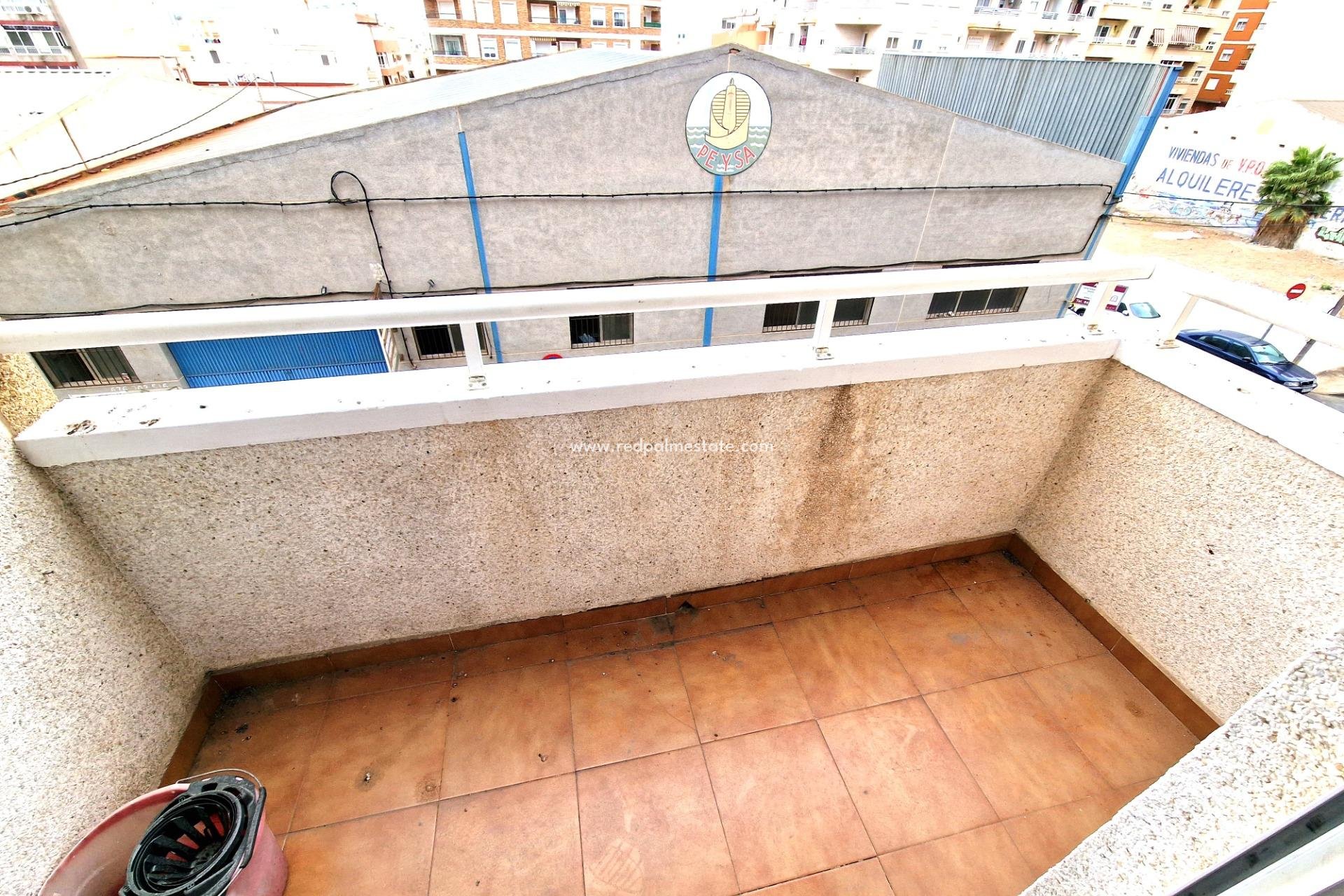 Revente - Appartement -
Torrevieja - Center