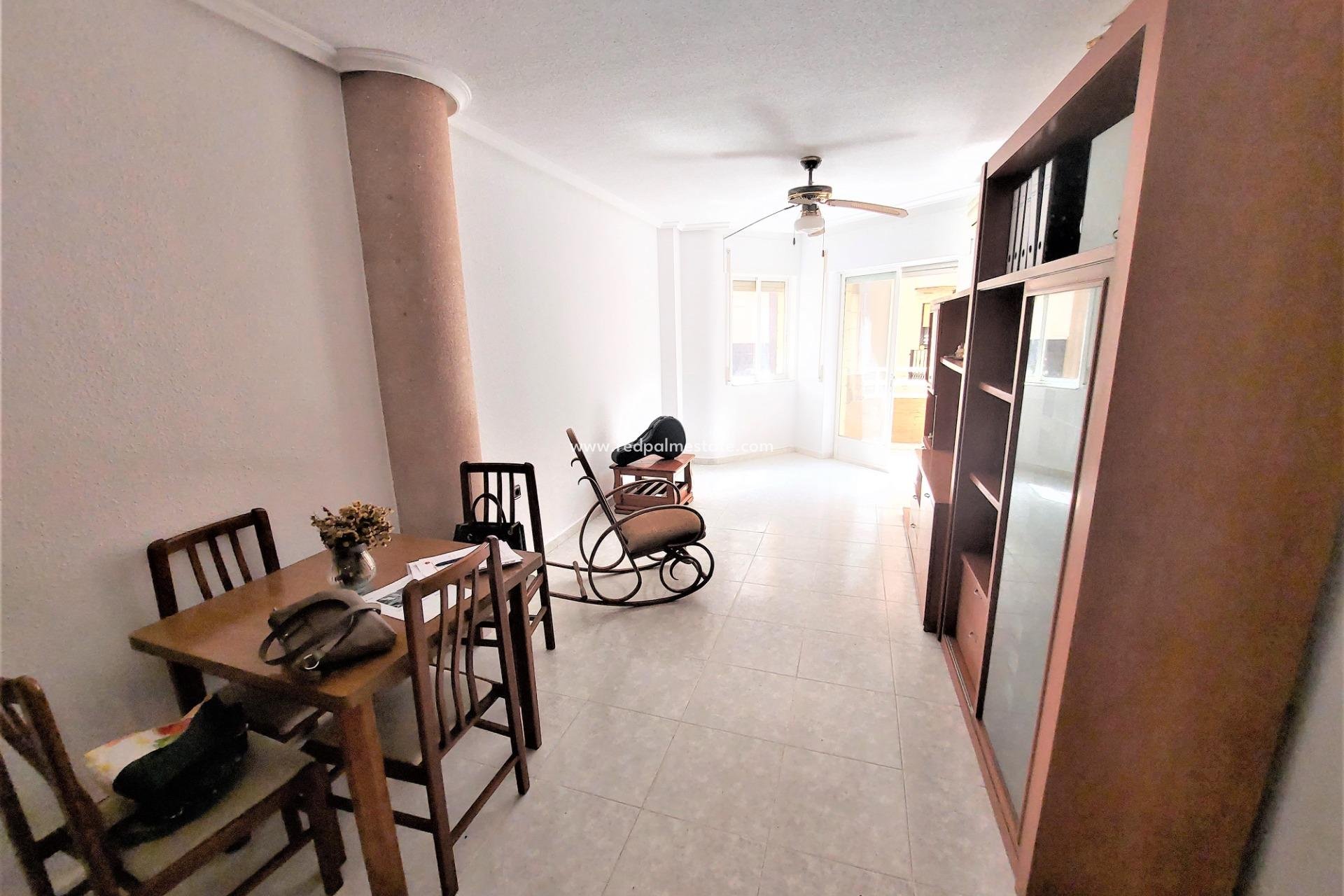 Revente - Appartement -
Torrevieja - Center