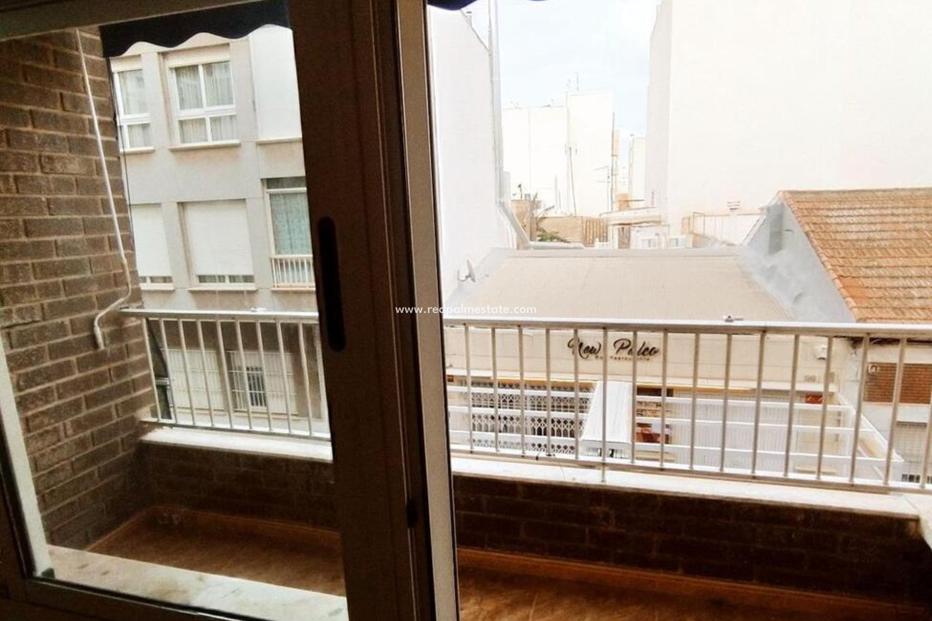 Revente - Appartement -
Torrevieja - Center