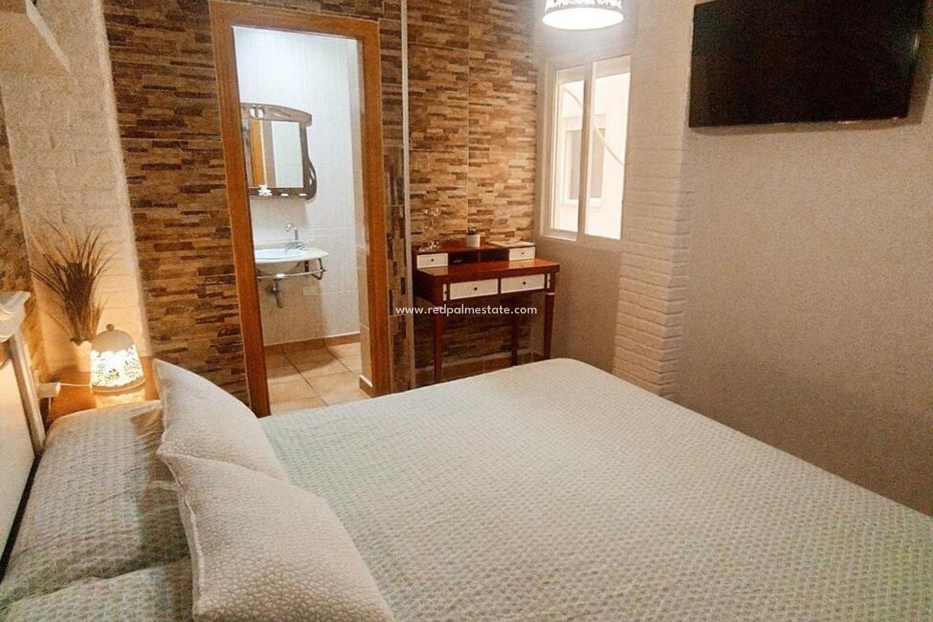 Revente - Appartement -
Torrevieja - Center