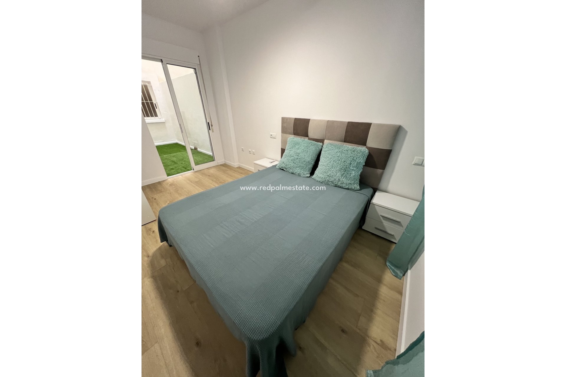 Revente - Appartement -
Torrevieja - Center