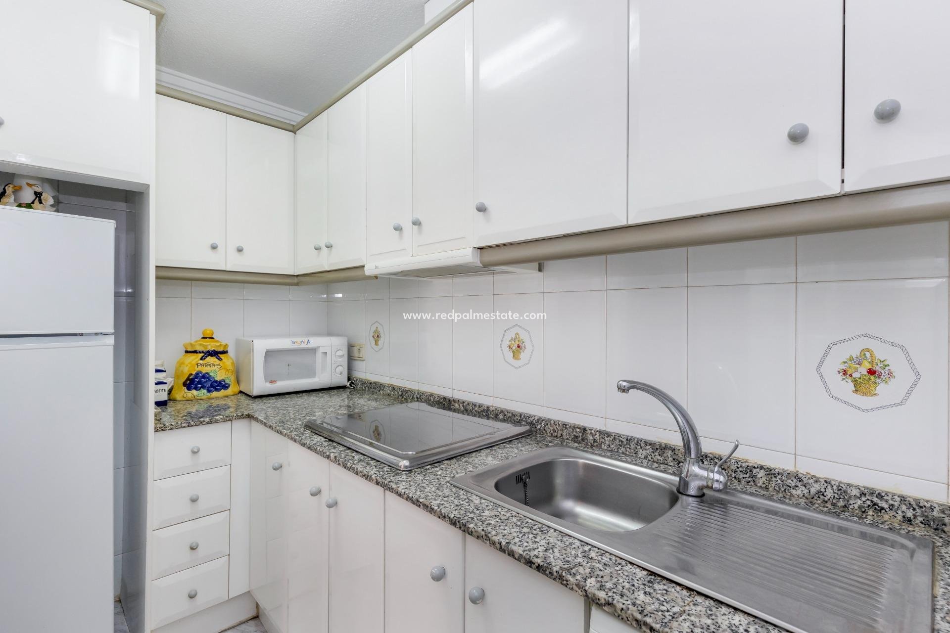 Revente - Appartement -
Torrevieja - Center