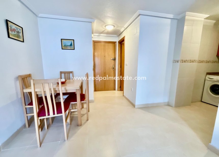 Revente - Appartement -
Torrevieja - Center