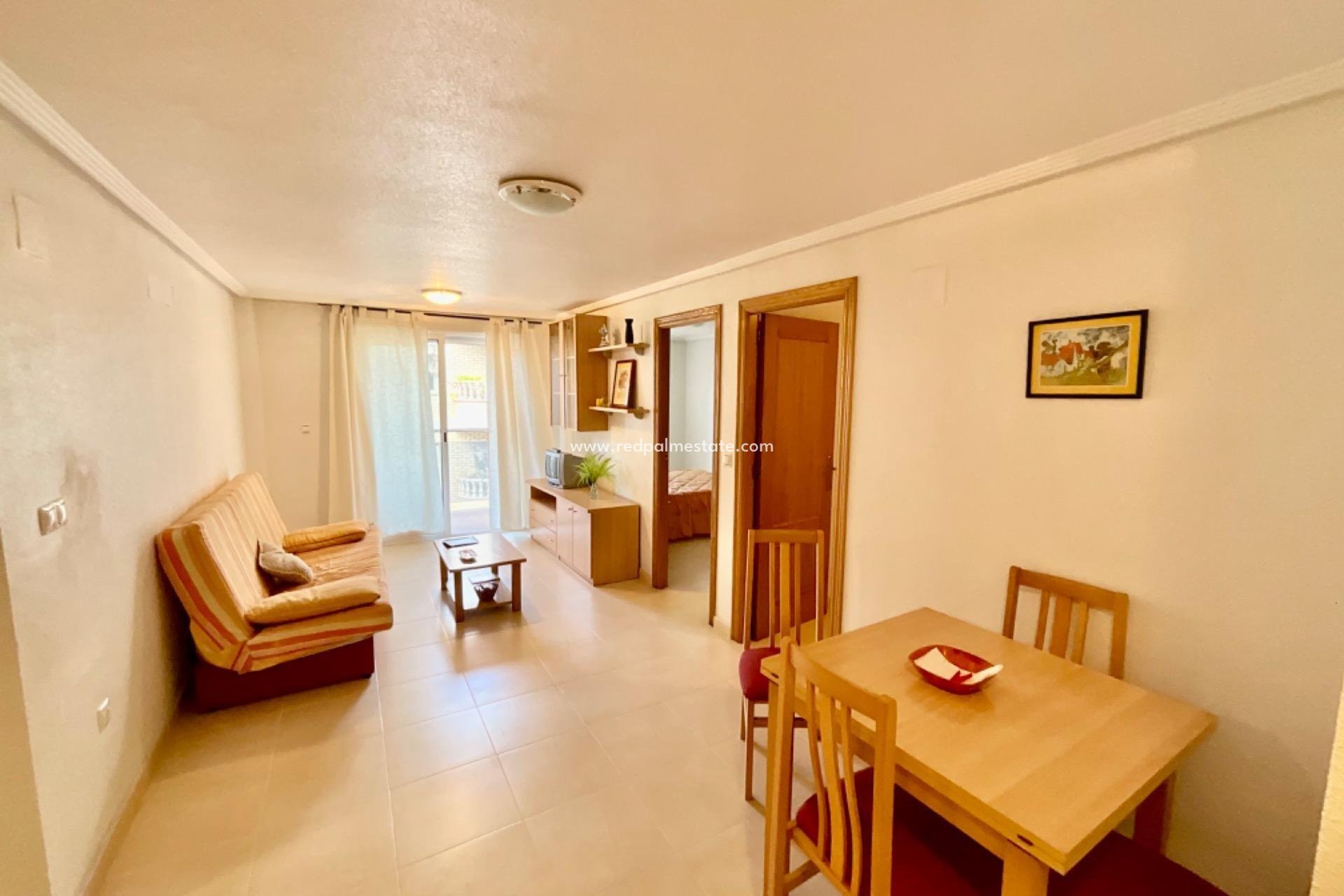 Revente - Appartement -
Torrevieja - Center