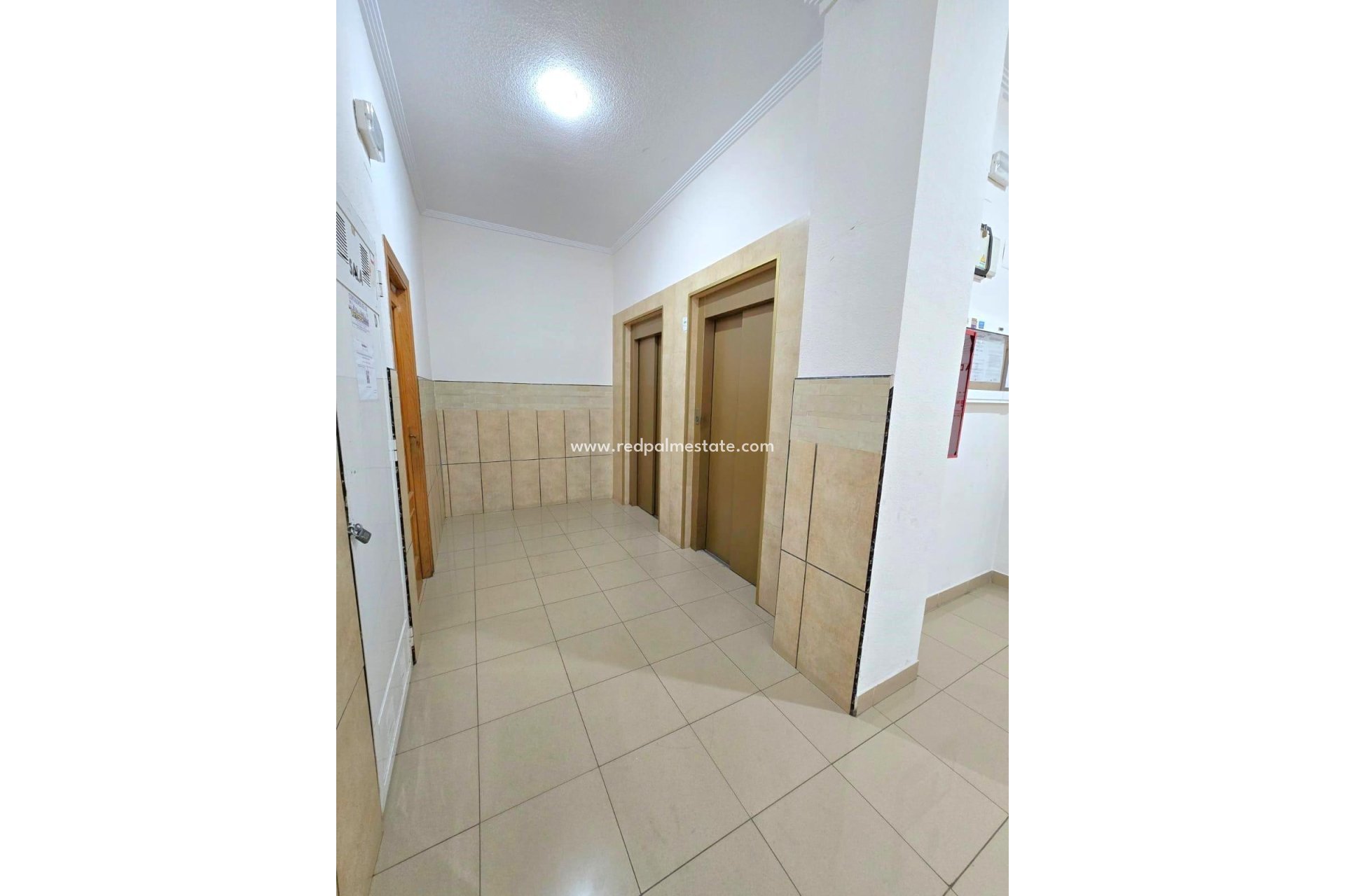 Revente - Appartement -
Torrevieja - Center