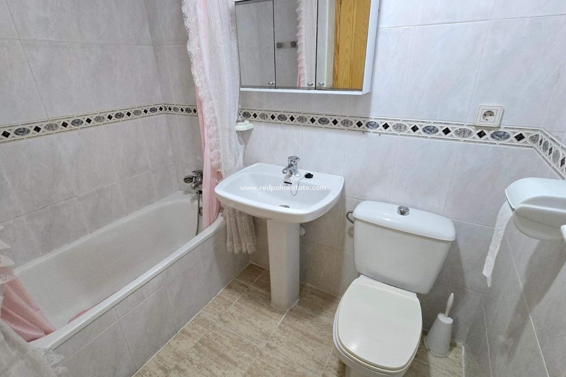 Revente - Appartement -
Torrevieja - Center