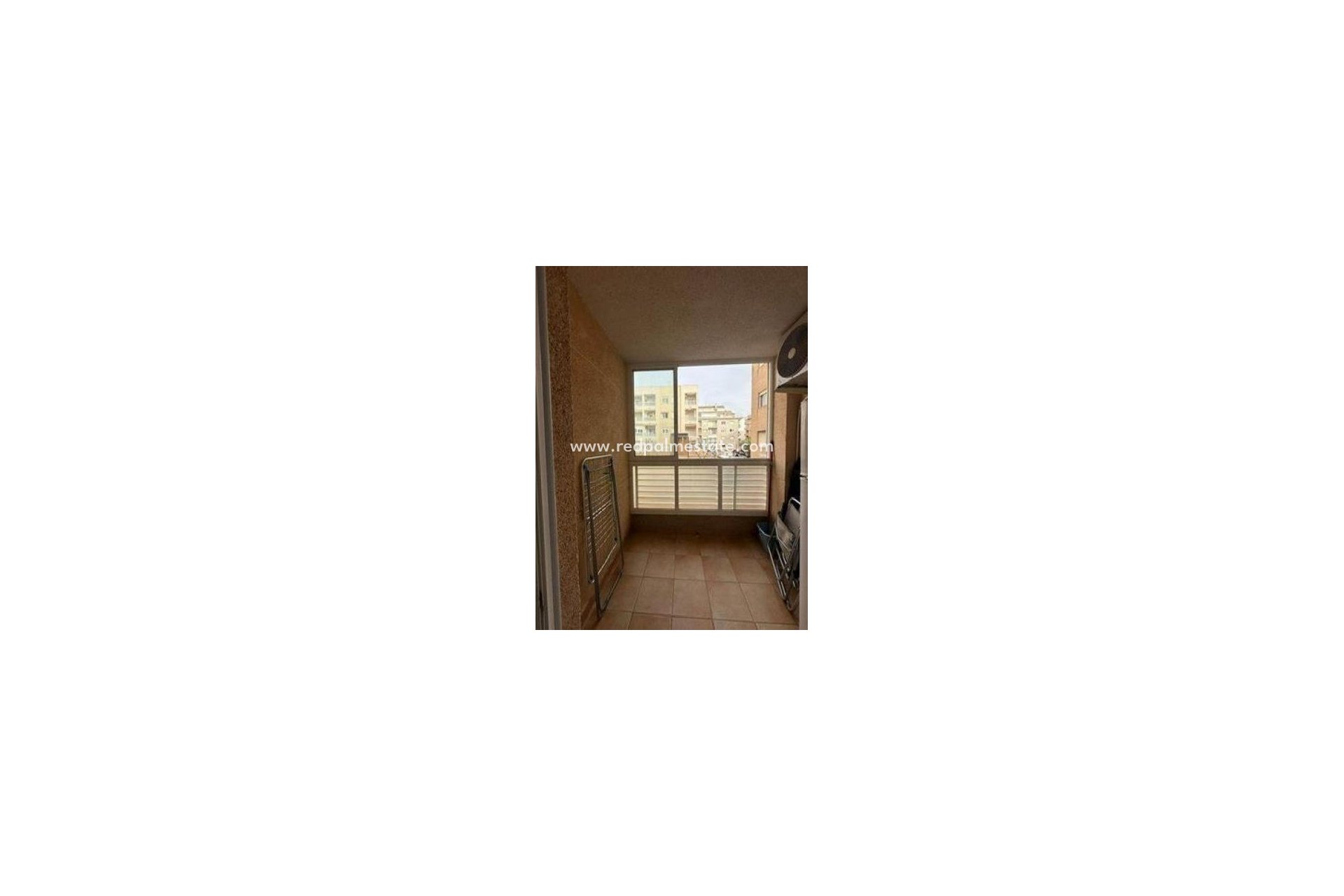 Revente - Appartement -
Torrevieja - Center