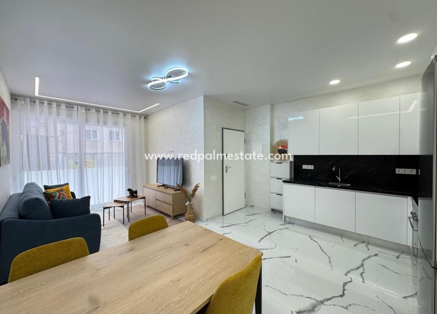 Revente - Appartement -
Torrevieja - Centro Torrevieja