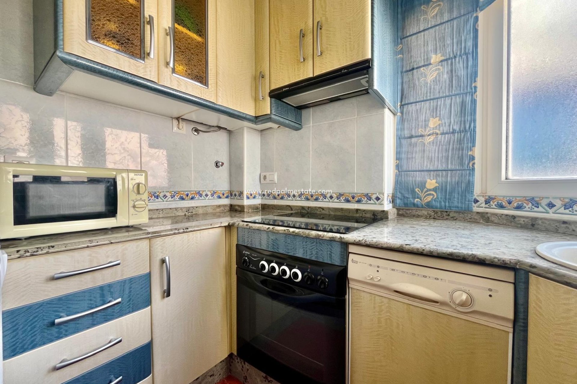 Revente - Appartement -
Torrevieja - Centro Torrevieja