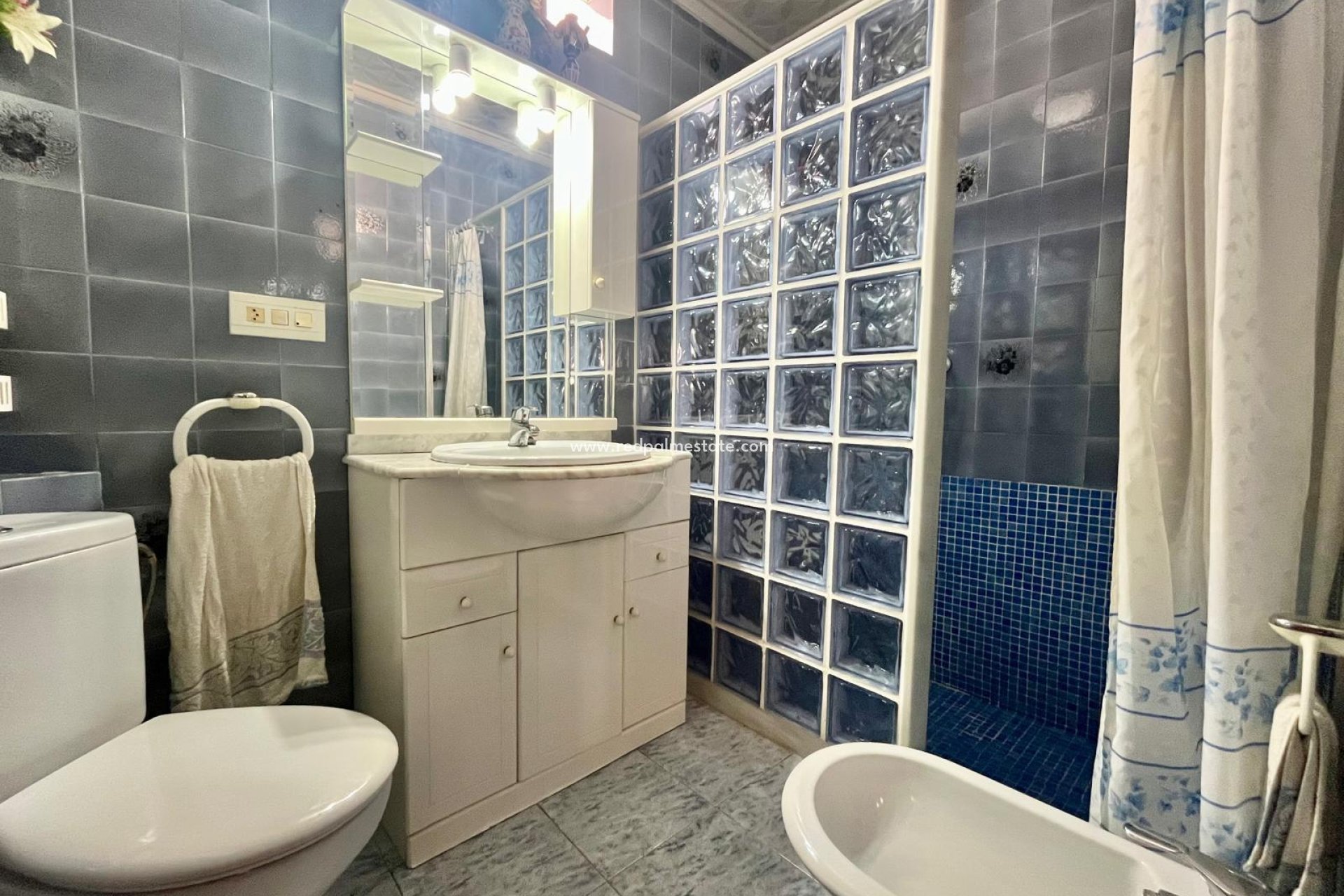 Revente - Appartement -
Torrevieja - Centro Torrevieja