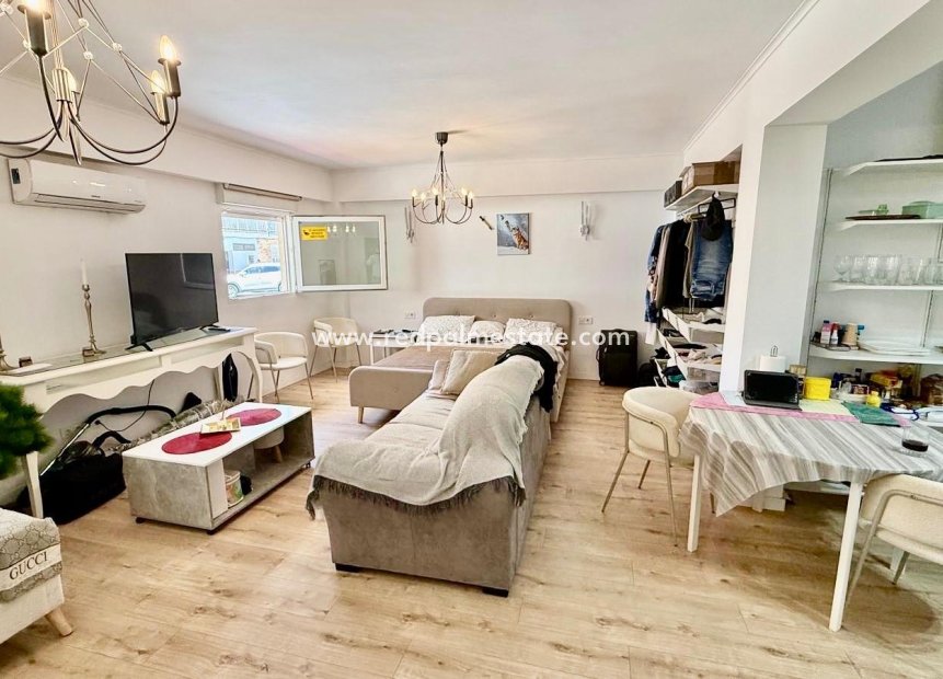Revente - Appartement -
Torrevieja - Centro Torrevieja