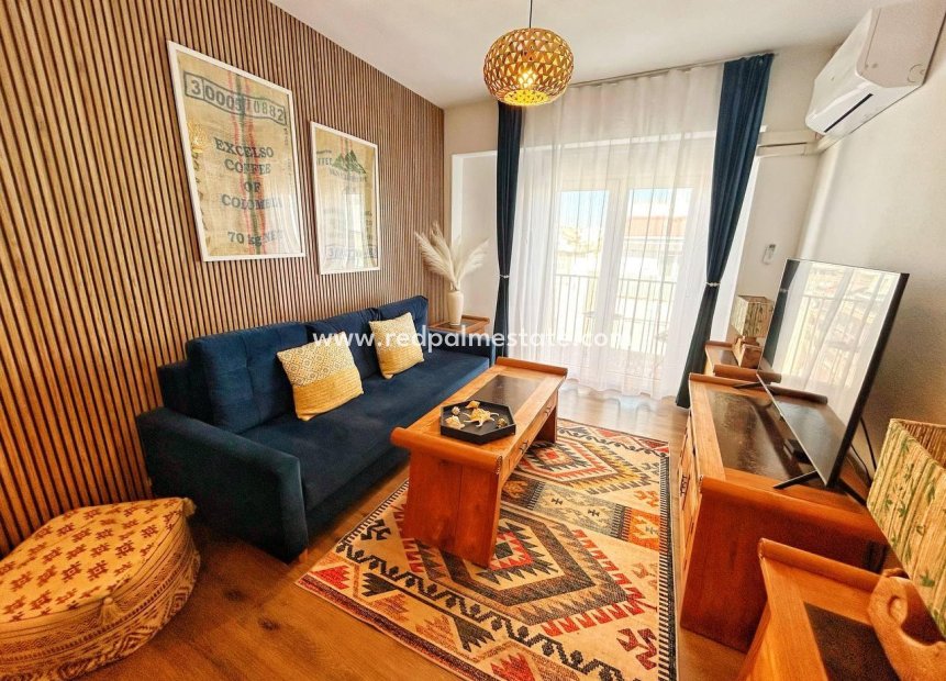 Revente - Appartement -
Torrevieja - Centro Torrevieja