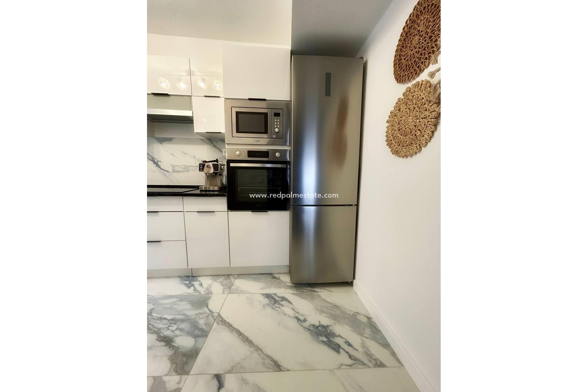 Revente - Appartement -
Torrevieja - Centro Torrevieja
