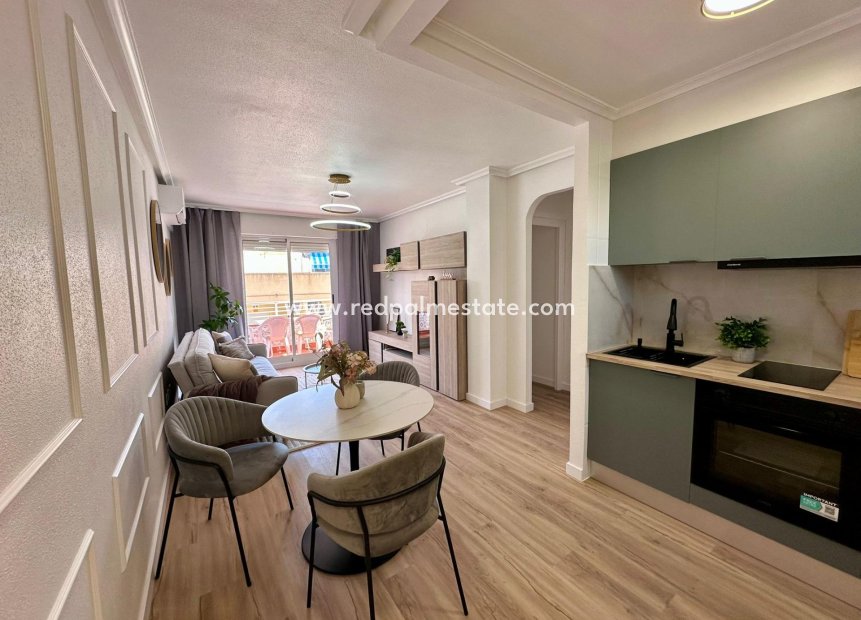Revente - Appartement -
Torrevieja - Centro Torrevieja