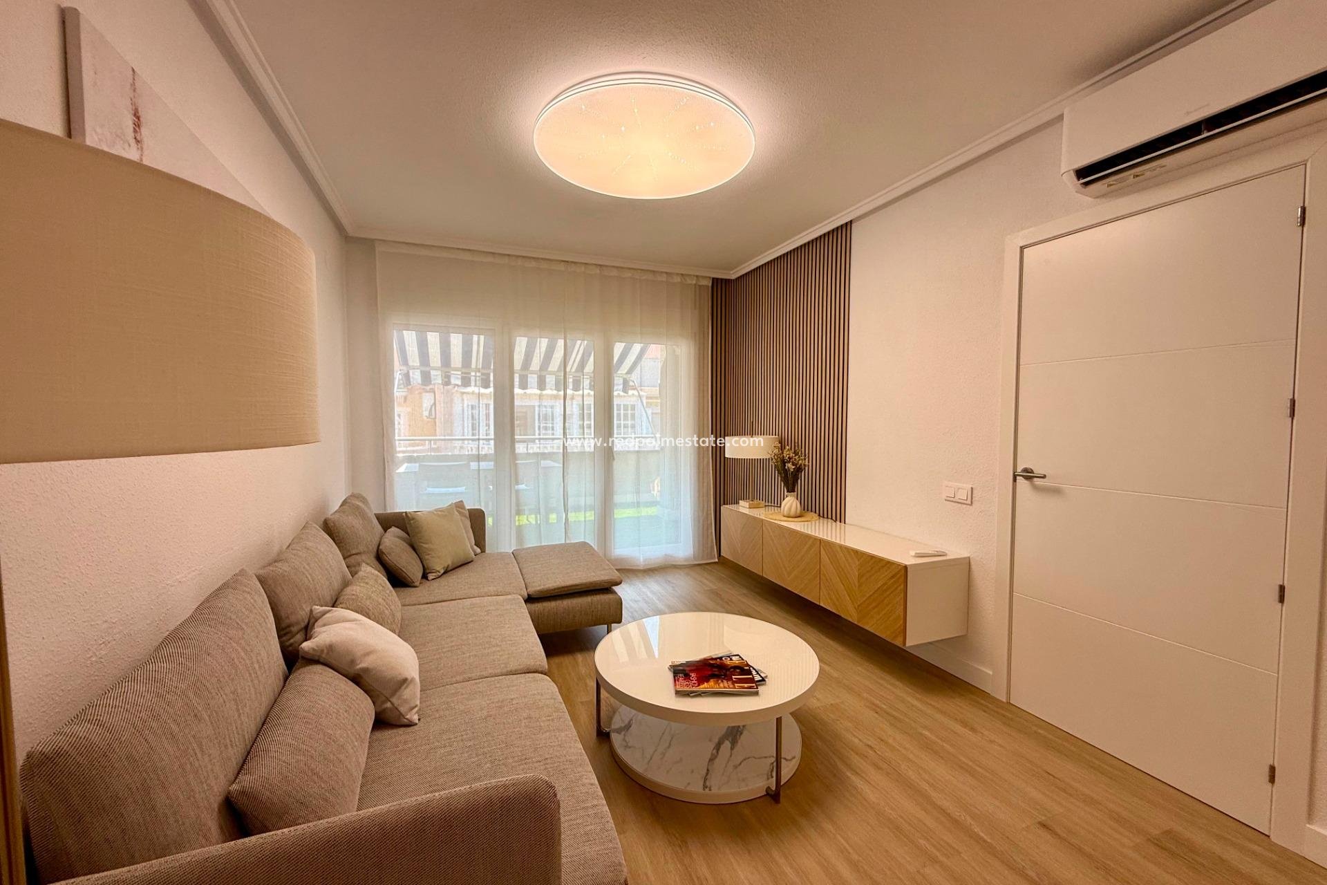 Revente - Appartement -
Torrevieja - Centro Torrevieja