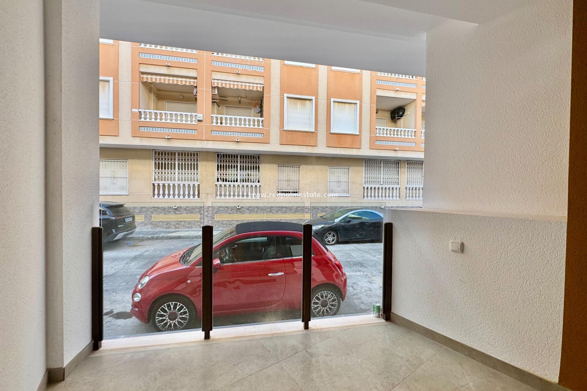 Revente - Appartement -
Torrevieja - Centro Torrevieja