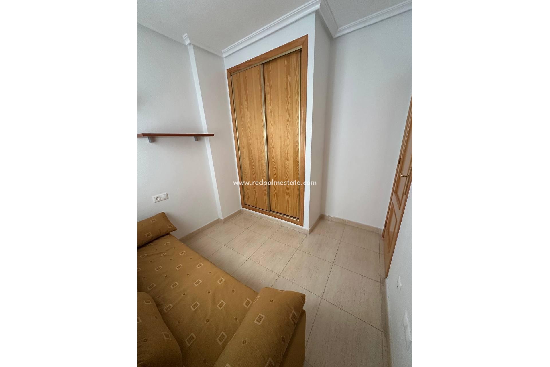 Revente - Appartement -
Torrevieja - Centro Torrevieja
