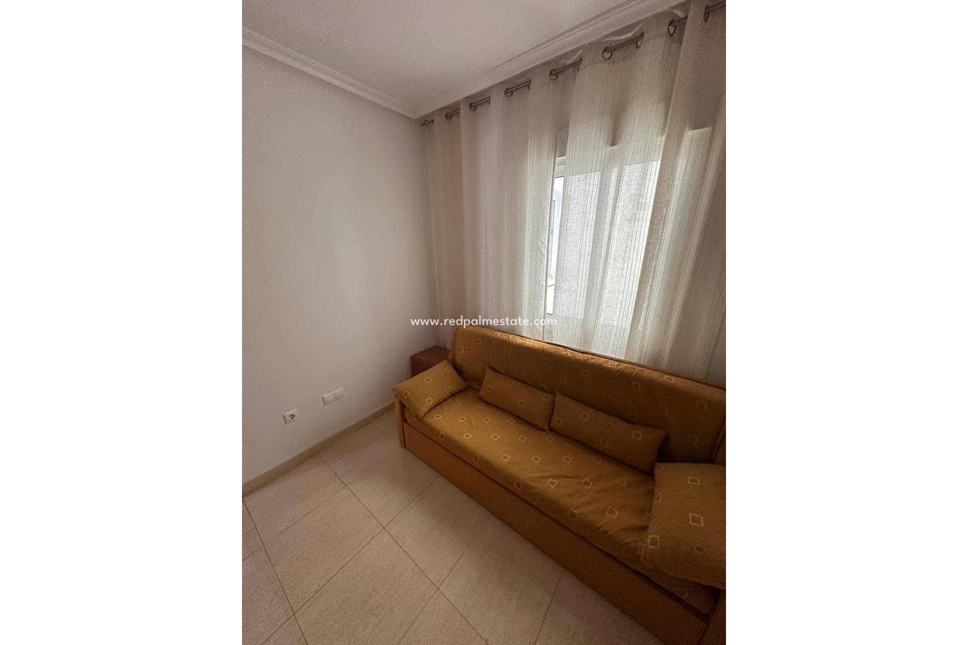 Revente - Appartement -
Torrevieja - Centro Torrevieja