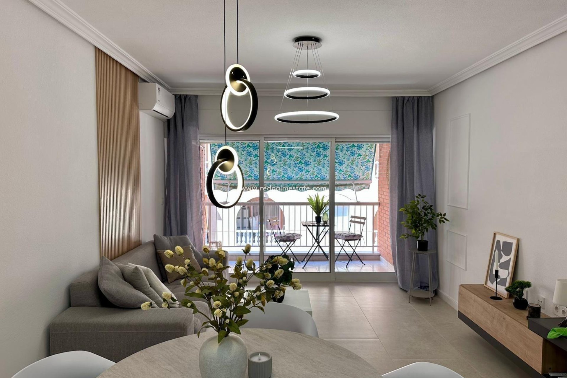 Revente - Appartement -
Torrevieja - Centro Torrevieja
