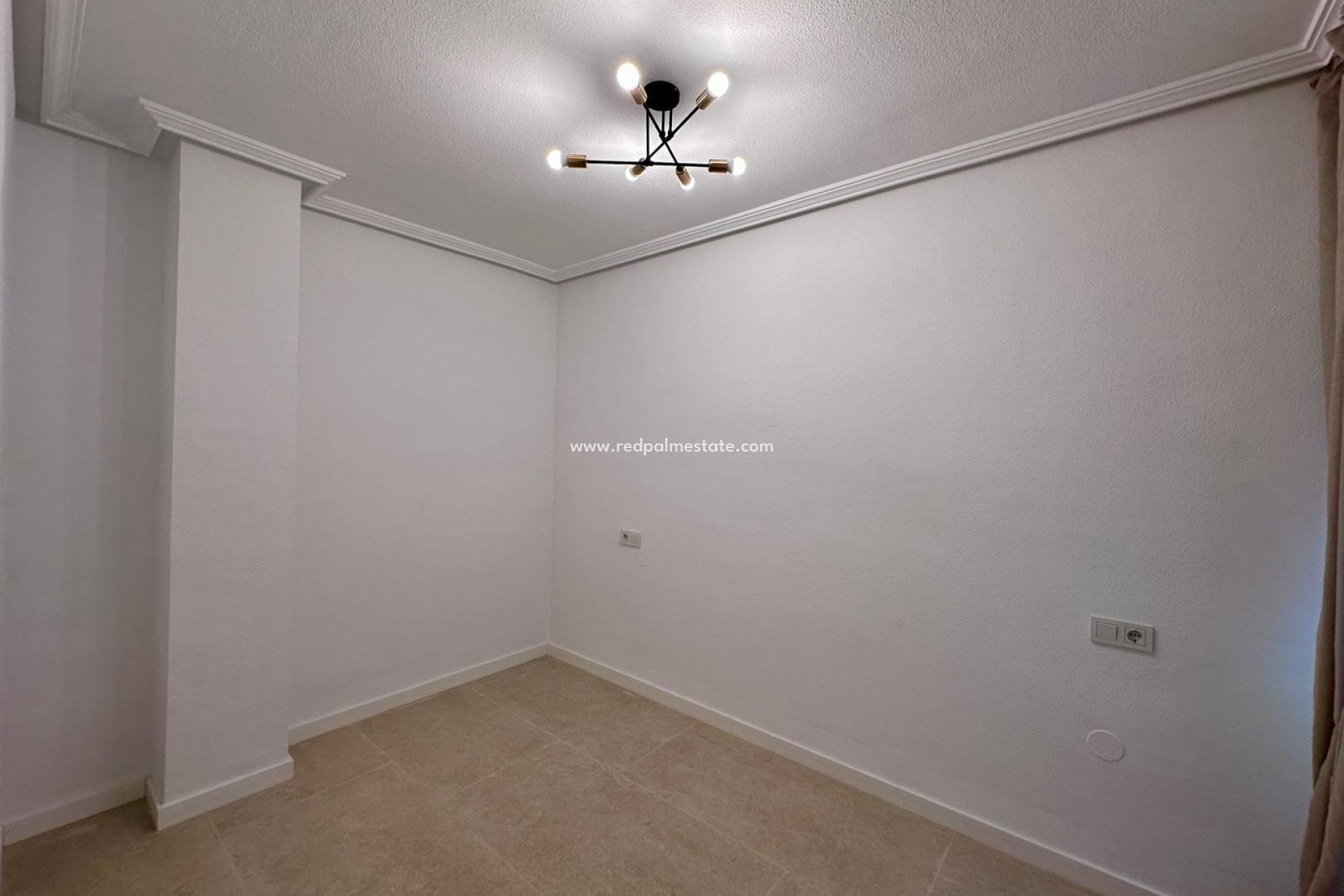 Revente - Appartement -
Torrevieja - Centro Torrevieja