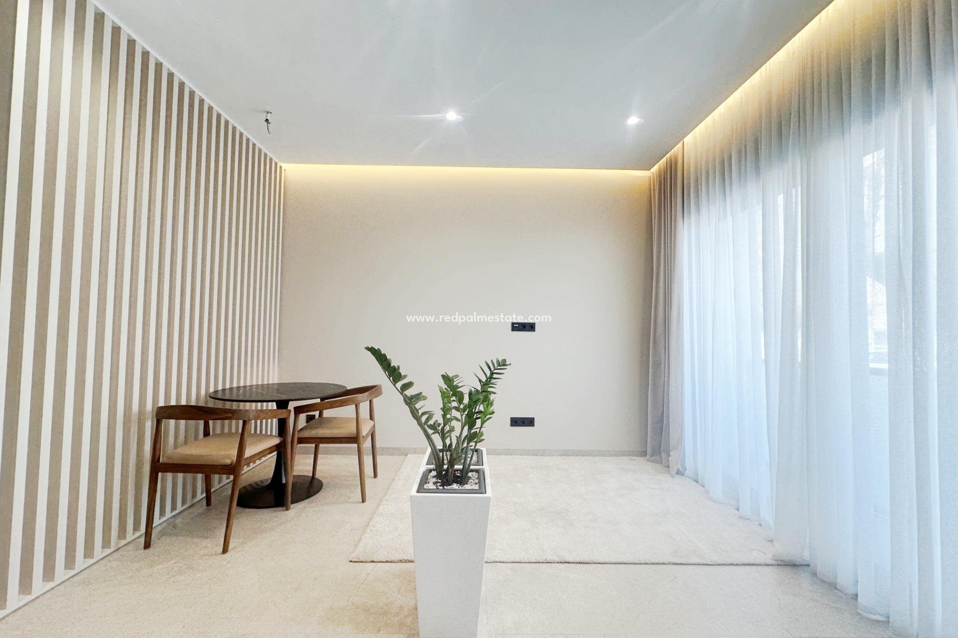 Revente - Appartement -
Torrevieja - Centro Torrevieja