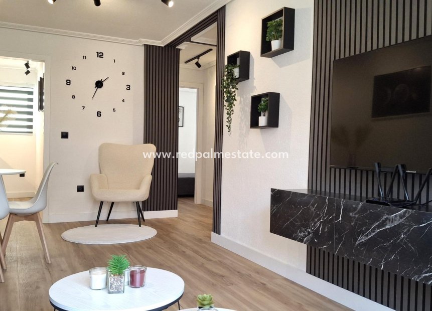 Revente - Appartement -
Torrevieja - Centro Torrevieja