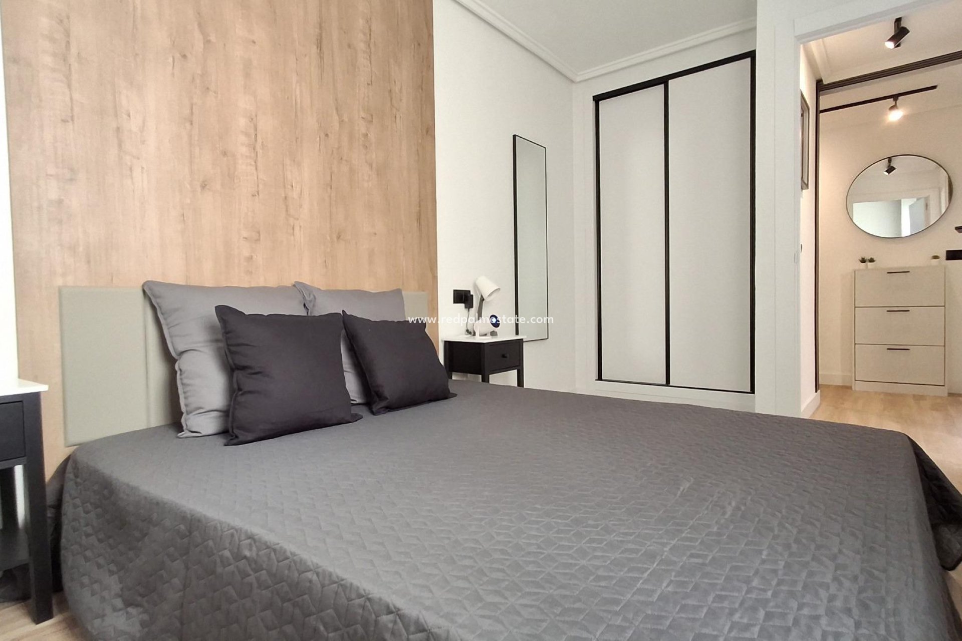 Revente - Appartement -
Torrevieja - Centro Torrevieja
